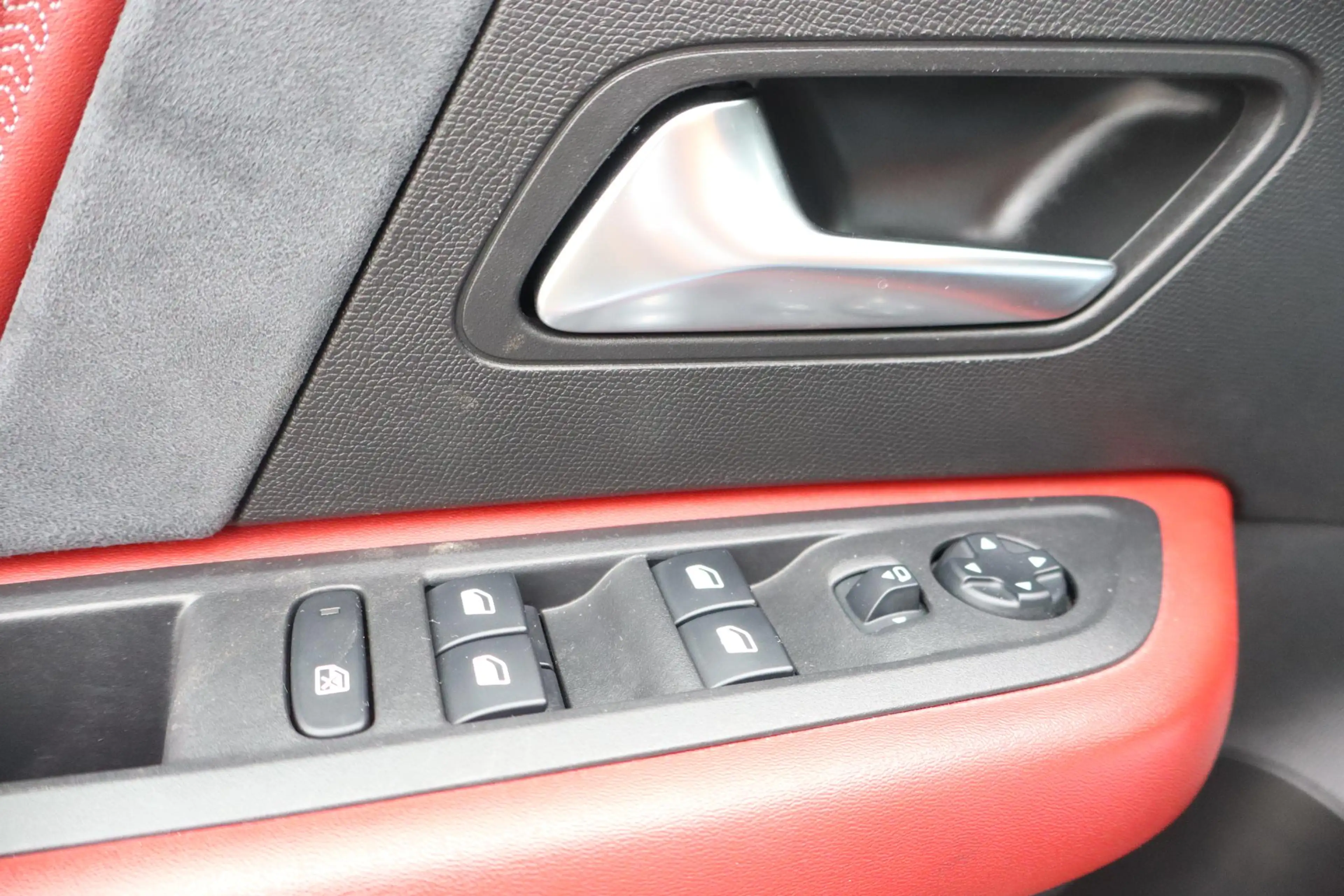 Citroen E-C4 Electric Shine 50 kWh | SOH 91,4% | Elektrisch glazen panor — photo 18
