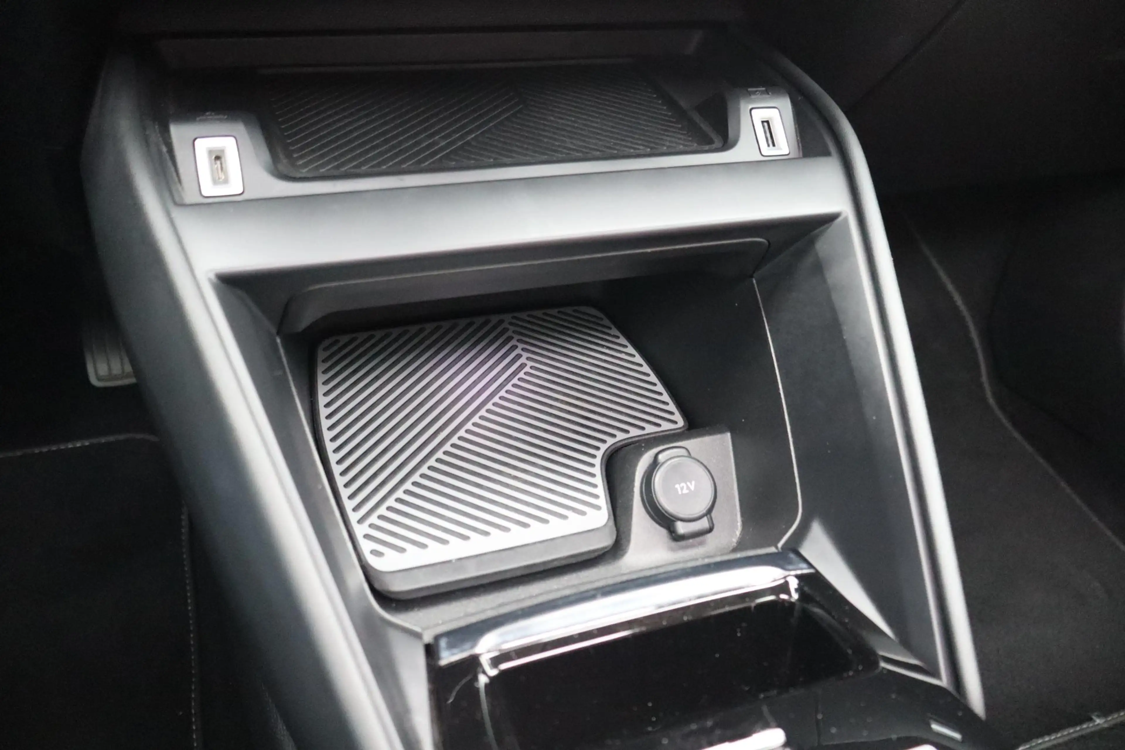 Citroen E-C4 Electric Shine 50 kWh | SOH 91,4% | Elektrisch glazen panor — photo 36