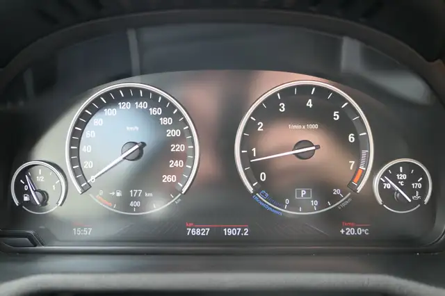BMW X4 view 4