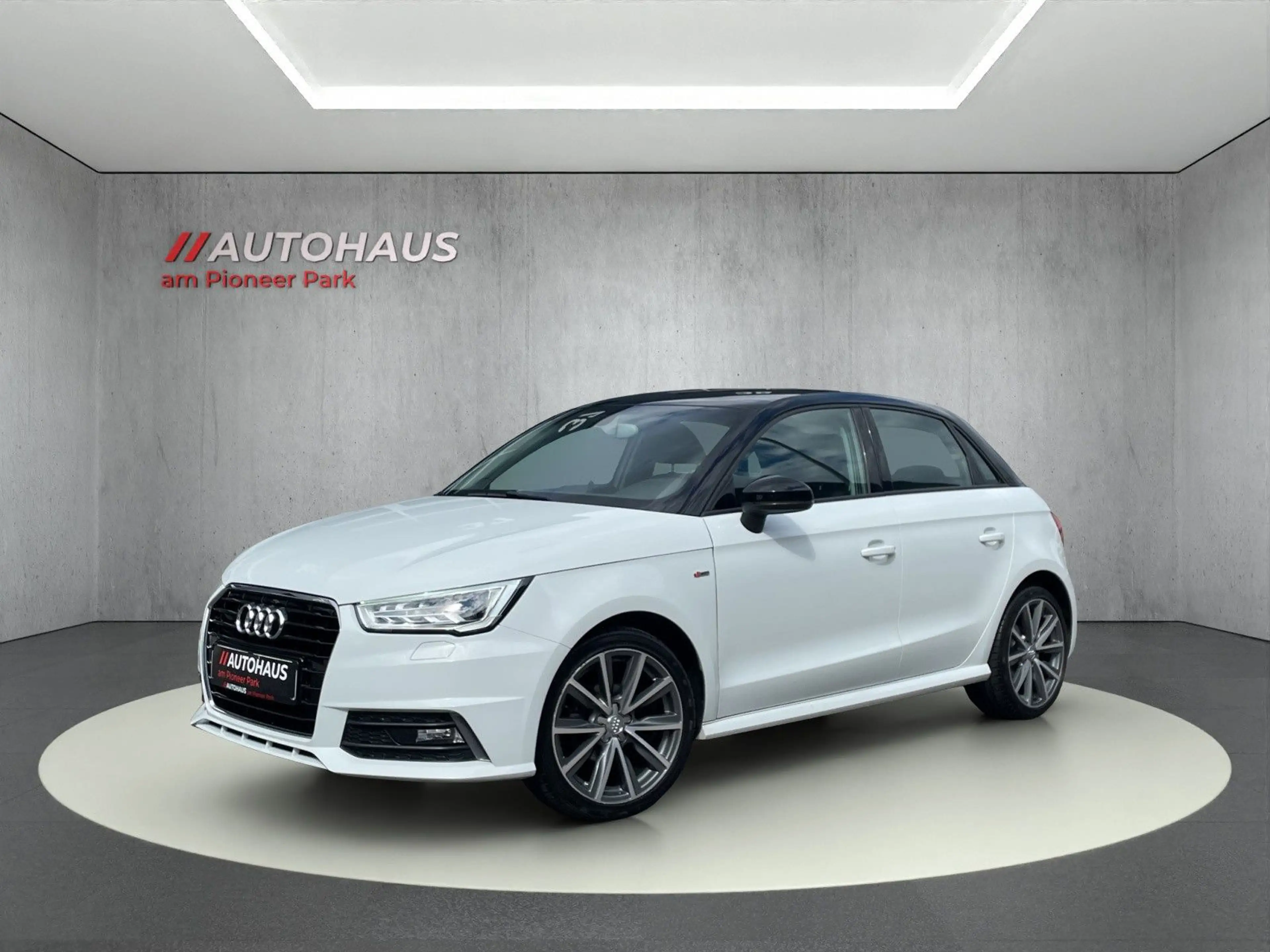 Audi A1 Sportback TFSI*S-Line*MMI*NAVI*SHZ*PDC*Xenon