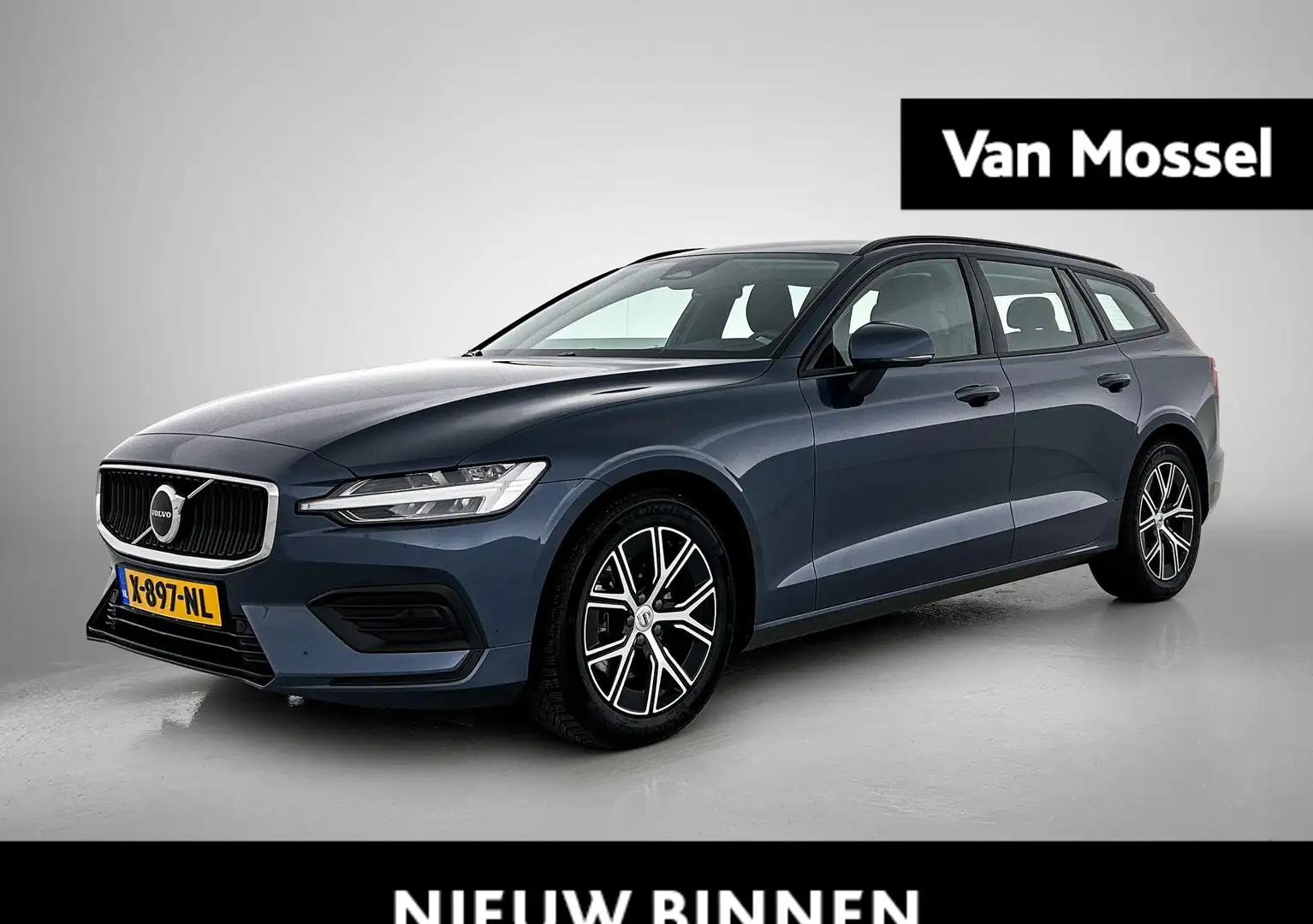 Volvo V60 2.0 B3 Essential Edition | Elektrische uitklapbare Blauw - 1