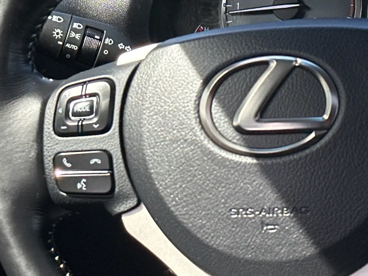 Lexus NX photo Lexus NX