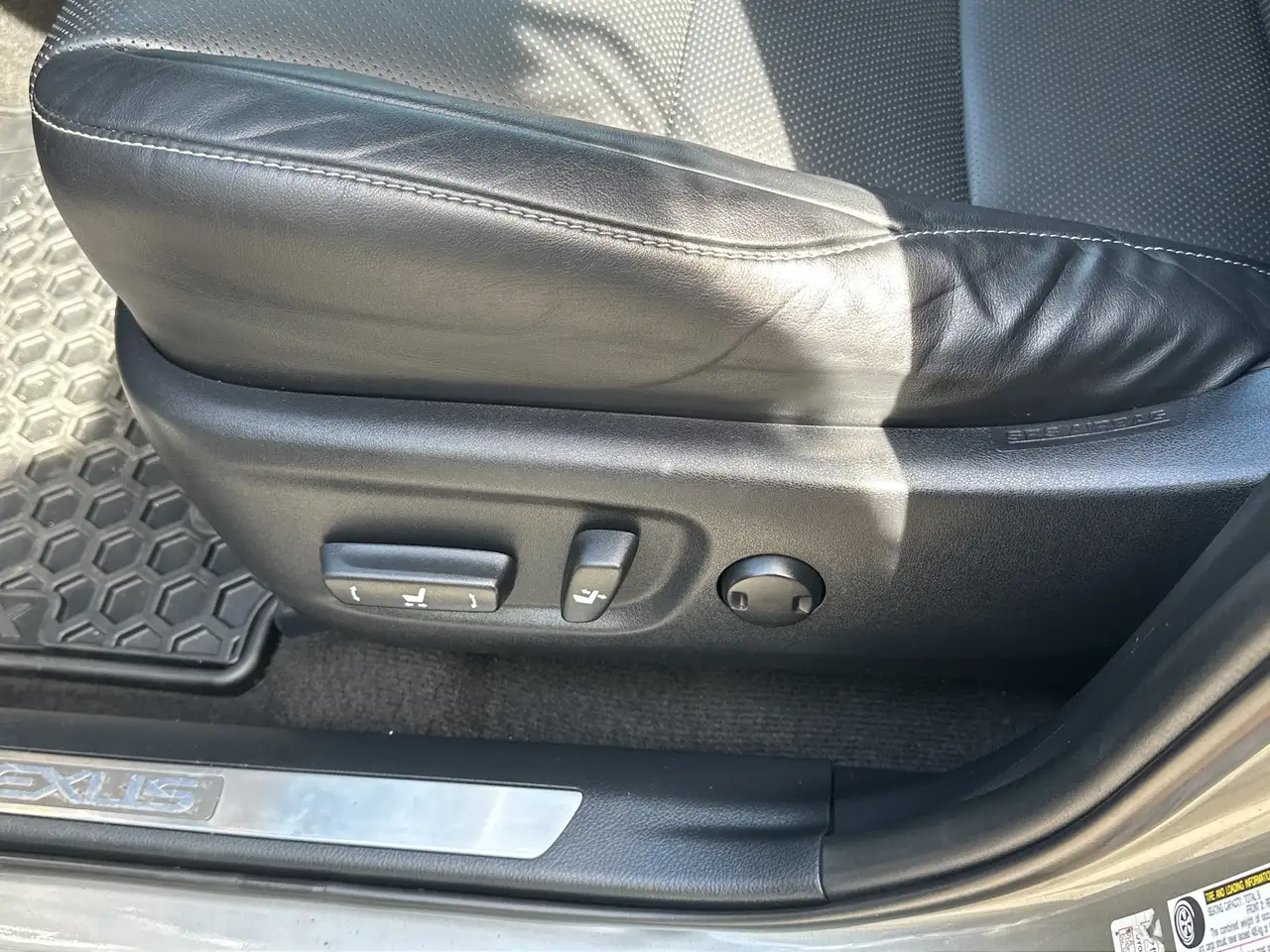 Lexus NX photo Lexus NX