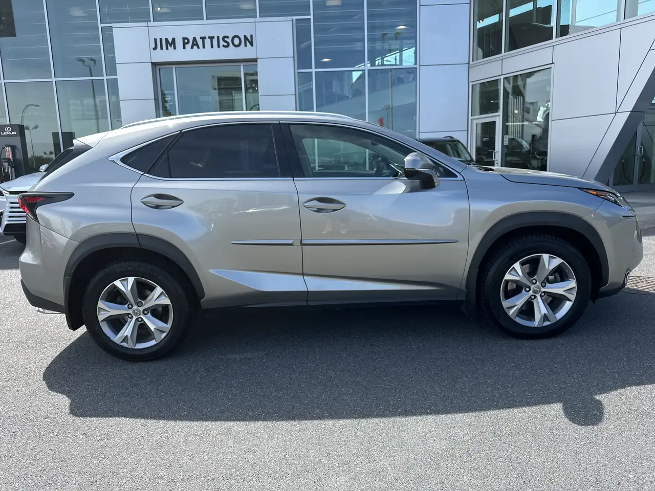 Lexus NX photo Lexus NX