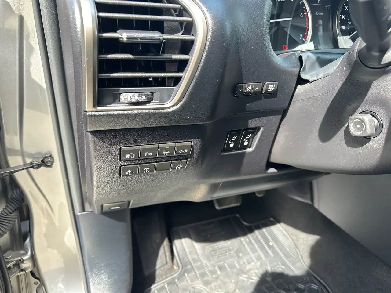 Lexus NX photo Lexus NX