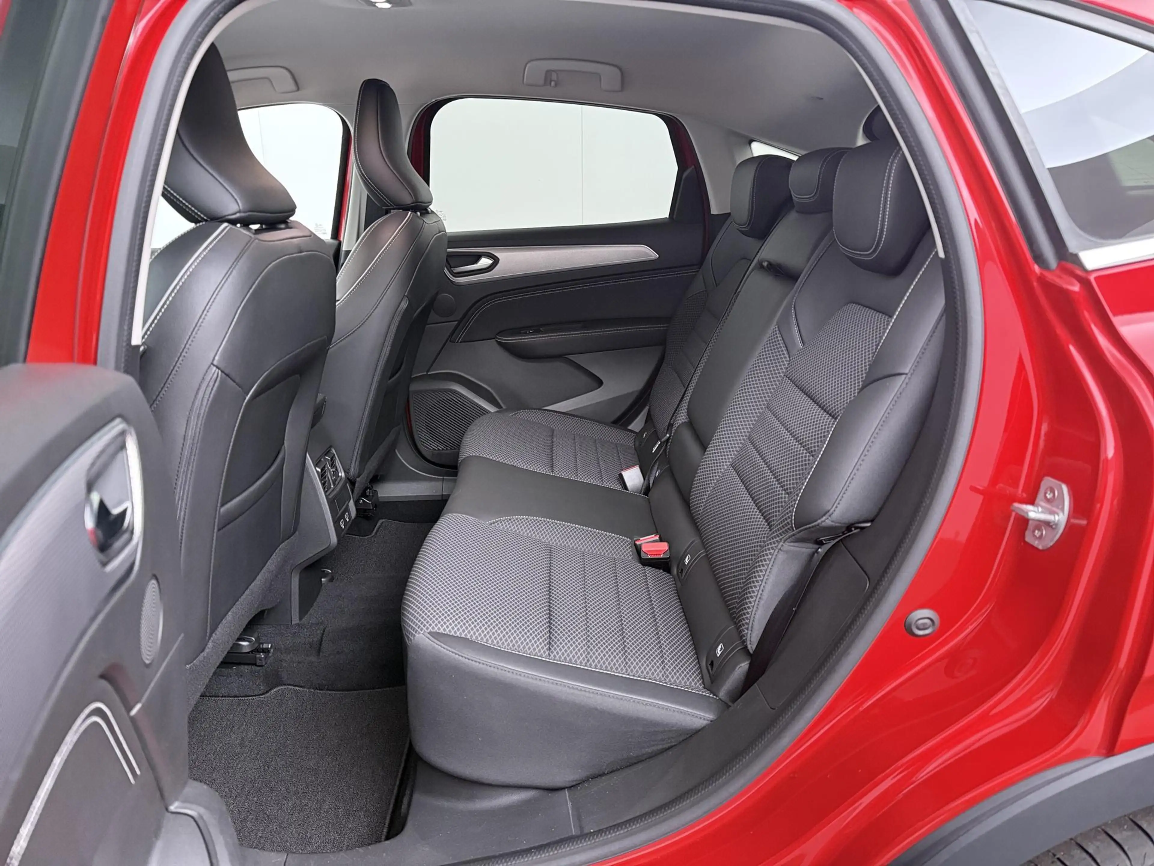 Renault Arkana E-TECH Hybrid 145 Intens | Adapt. Cruise | Parkeer — photo 14