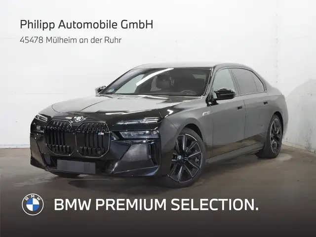 BMW i7