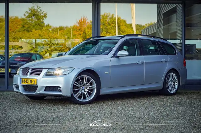 BMW 325 3-serie Touring 325i High Executive / M-Pakket / P