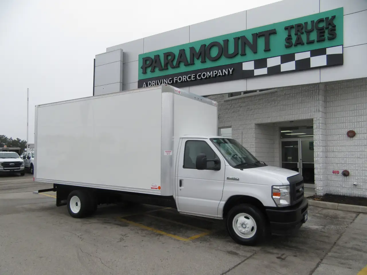 2023 Ford E-450 Super Duty DRW
