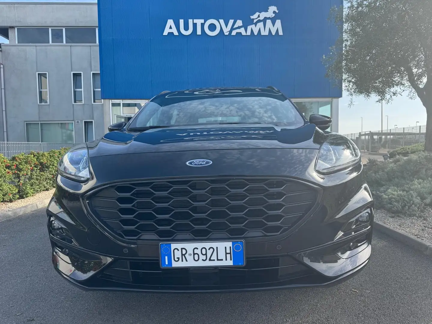 Ford Kuga KUGA 2.5 Plug In Hybrid 225 CV CVT 2WD ST-Line Nero - 2