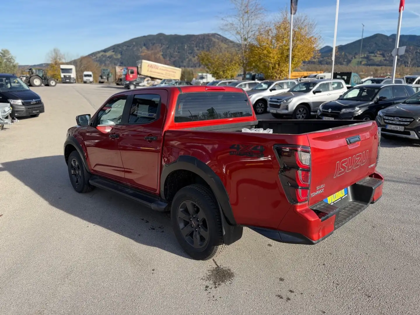 Isuzu D-Max D-Max Double Cab 4WD Autm. V-Cross#ABRUFSCHEIN Orange - 2