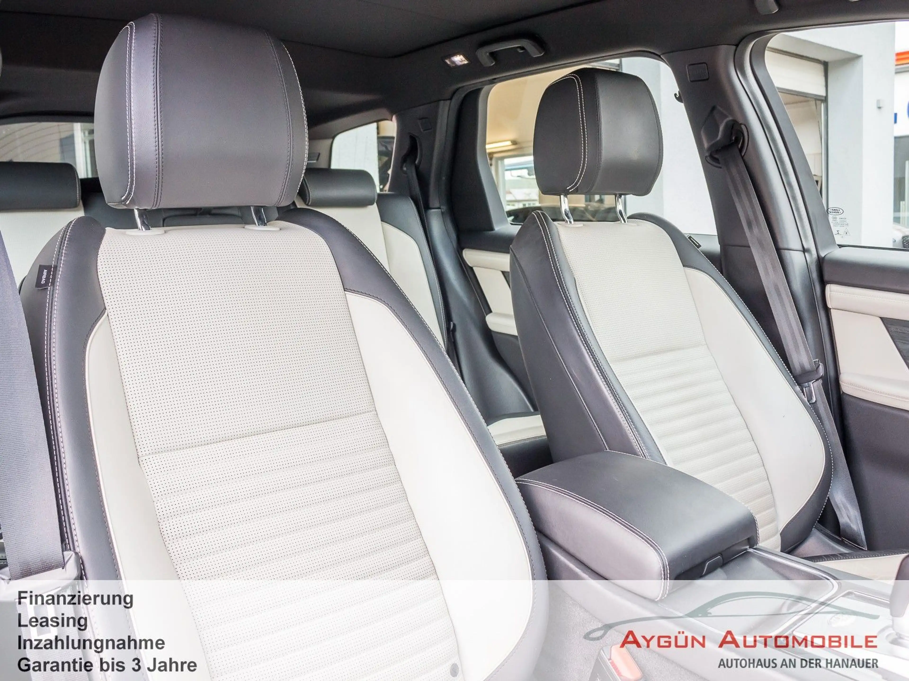 Land Rover Discovery Sport P300e R-Dynamic HSE*Pano*AHK* — photo 12