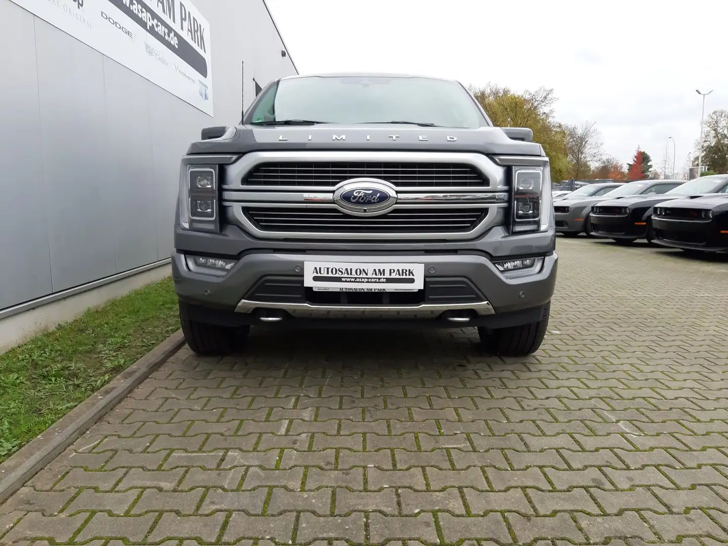 Ford F 150 Limited 3.5 V6 Full Hybrid Grau - 2