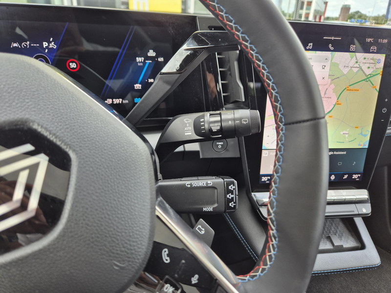 Renault Scenic E-Tech EV87 long range esprit Alpine Solarbay® Pan — photo 12
