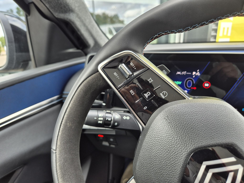 Renault Scenic E-Tech EV87 long range esprit Alpine Solarbay® Pan — photo 11