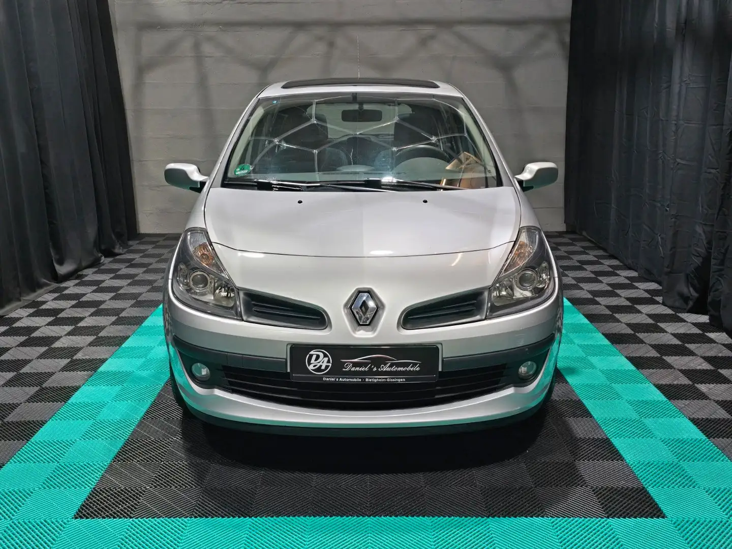 Renault Clio III Edition Dynamique PANO/KAYLES/KLIMA Silber - 2