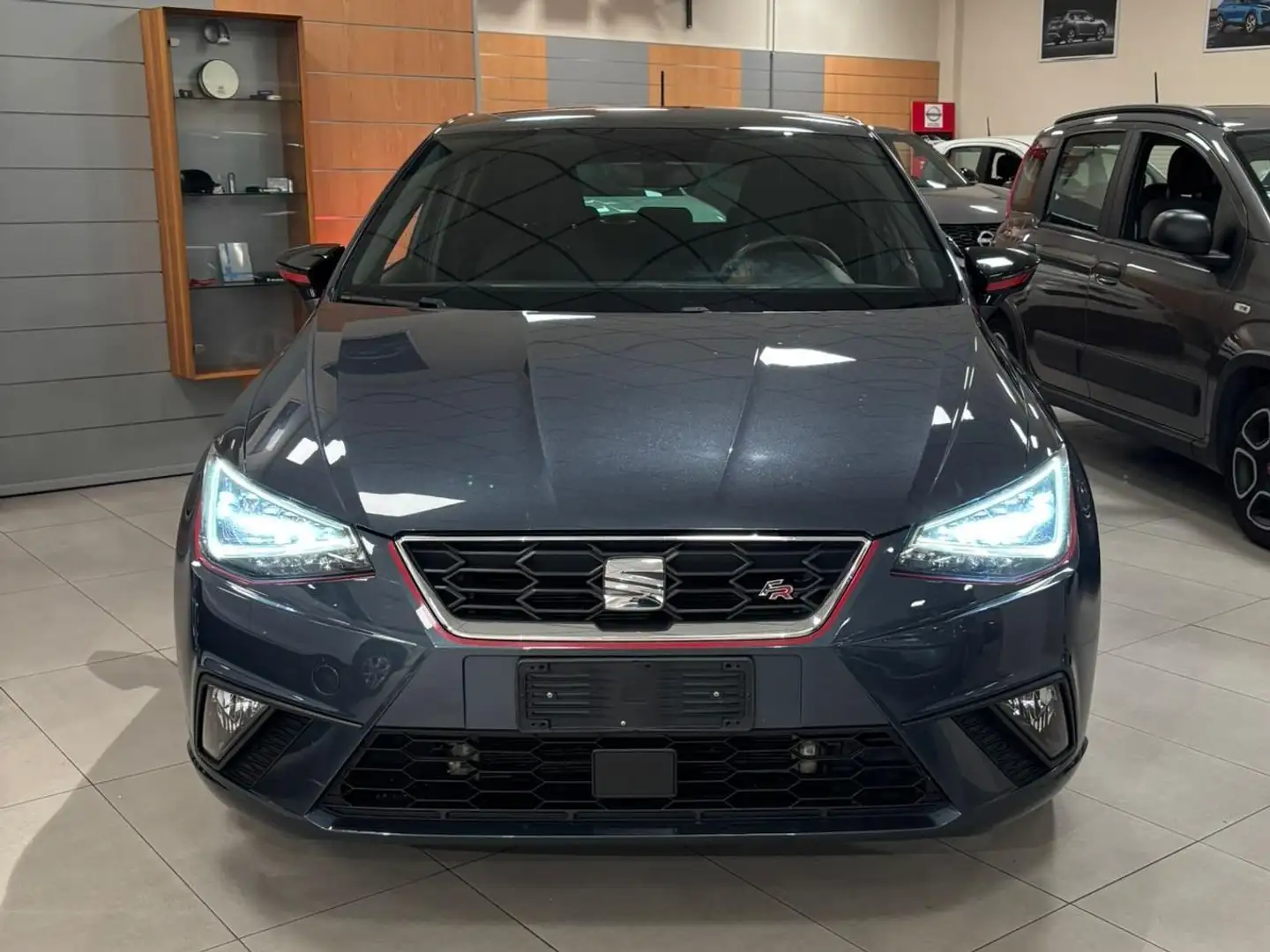 SEAT Ibiza Ibiza V 2017 1.0 tgi FR 90cv Grigio - 1