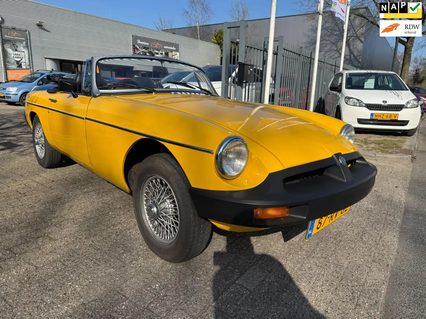 MG B type 1.8 Roadster volledig gerestaureerde auto, Galben - 1