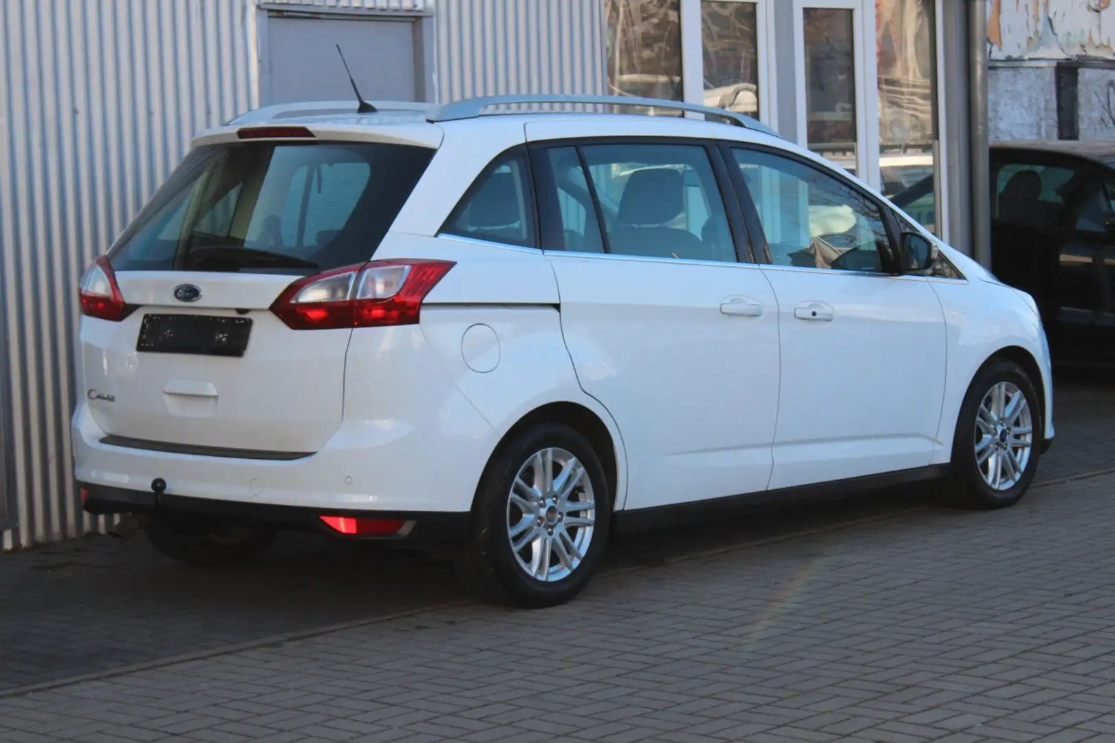 Ford C-Max Grand C-MAX Titanium+Navi+Kamera+Standhzg+Klimau Weiß - 2