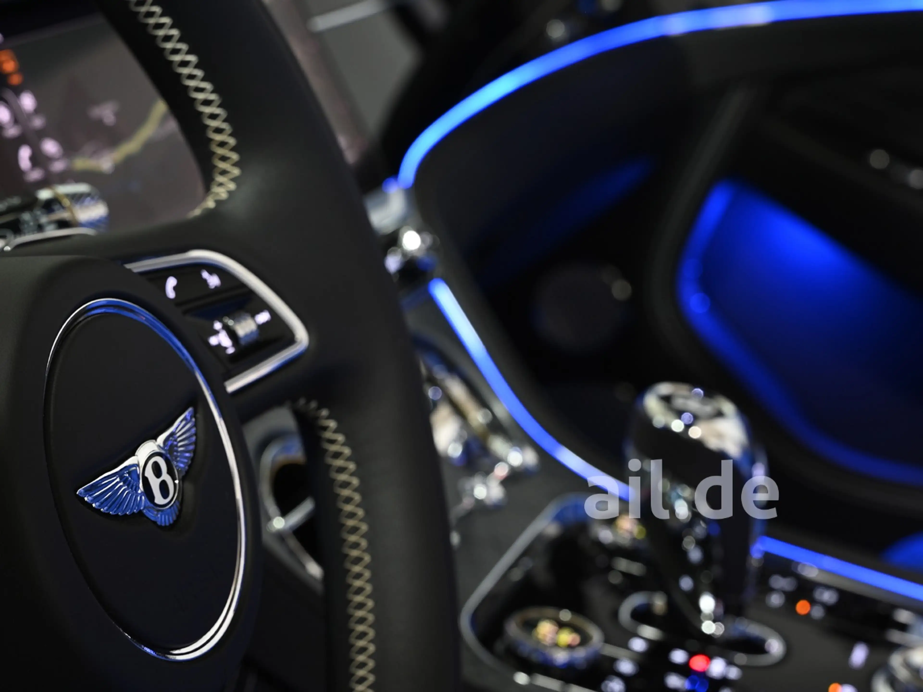 Bentley Continental GTC W12 Speed Blackline HUD MATRIX — photo 10