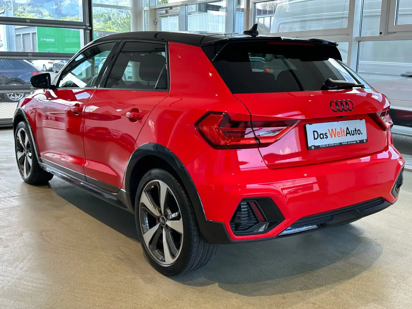 Audi A1 25 TFSI intense Rot - 2