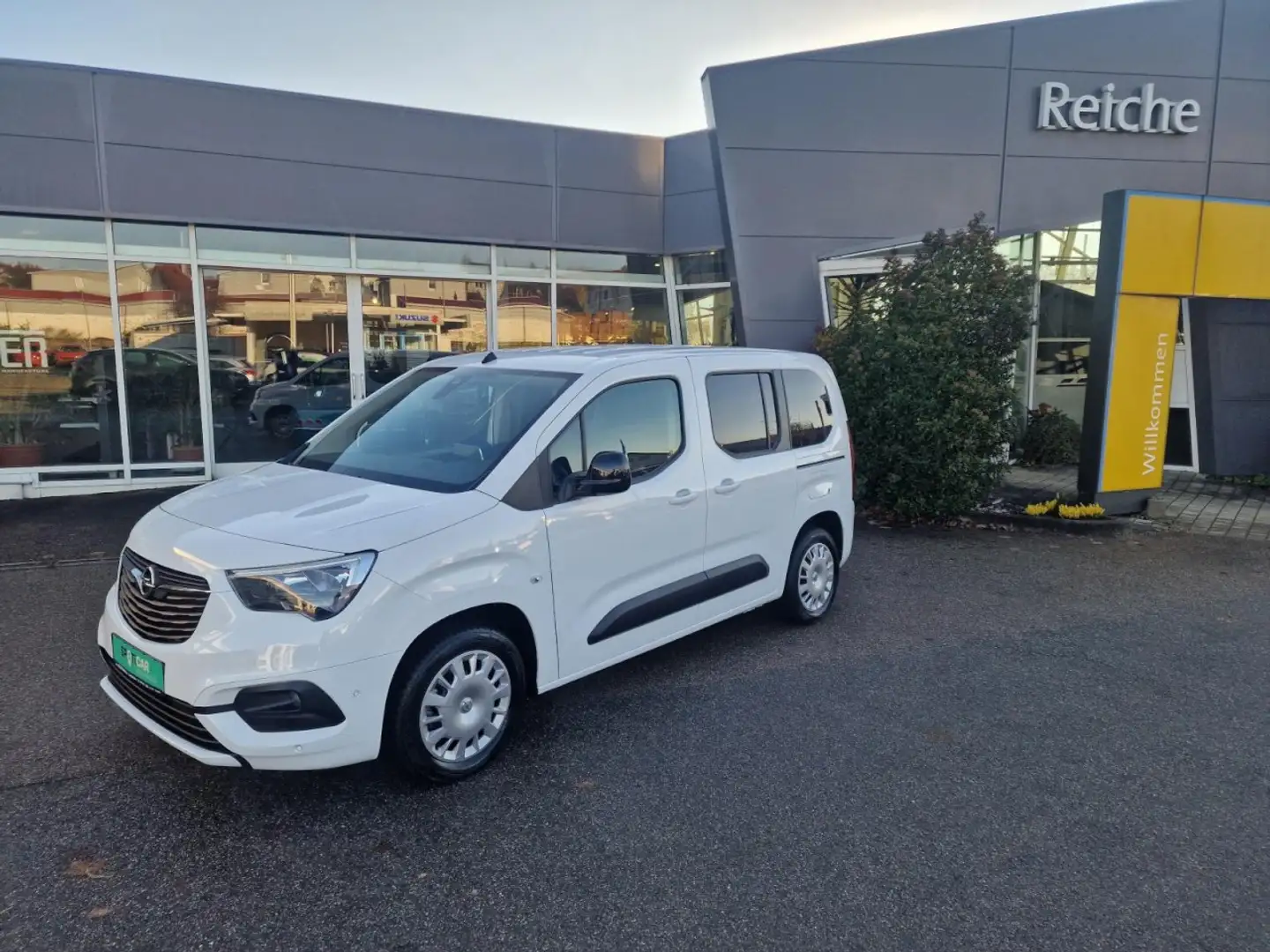 Opel Combo Life Elegance 1,5 SHZ+LHZ+PDC+RFK+TWW Klima Navi Fehér - 1