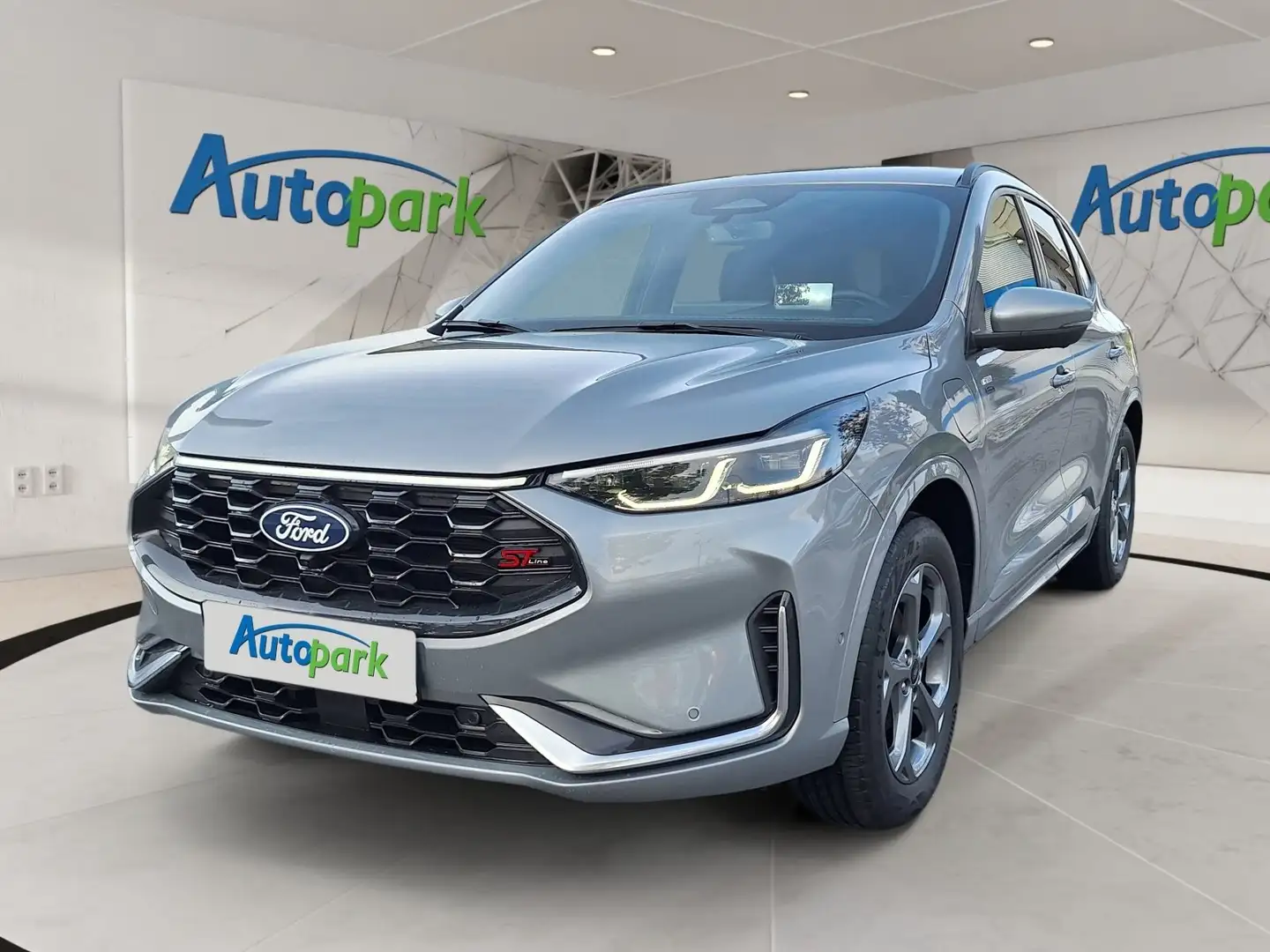 Ford Kuga ST-Line X Plug-In Hybrid Silber - 1
