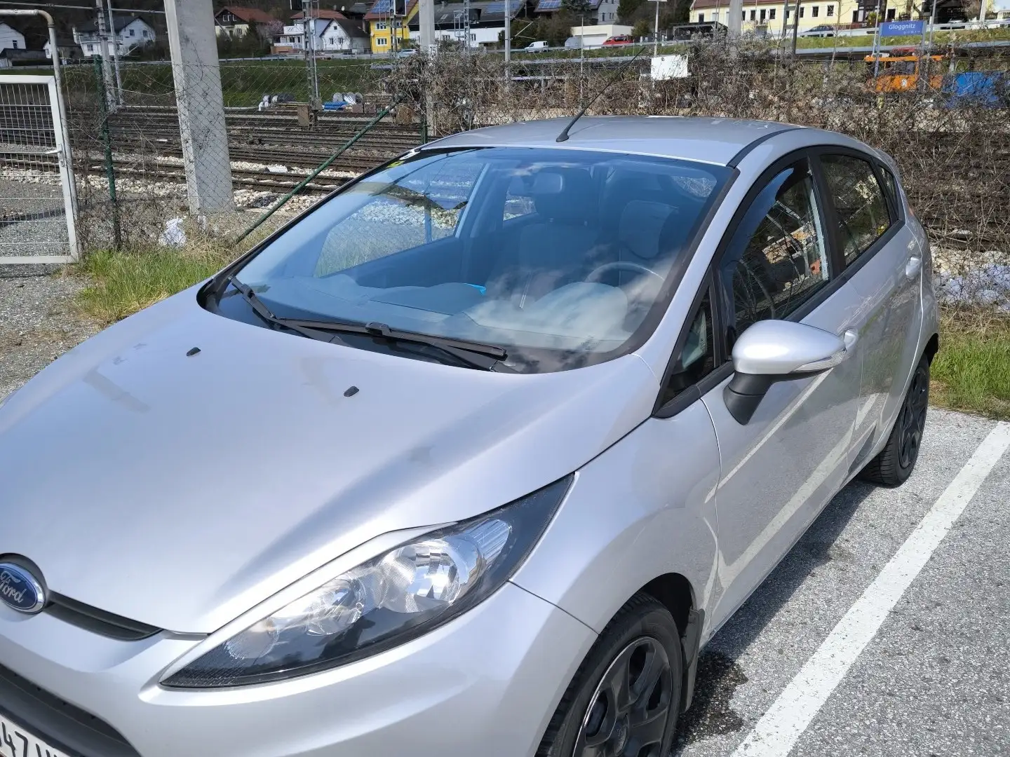 Ford Fiesta 1.25 Trend Silber - 2