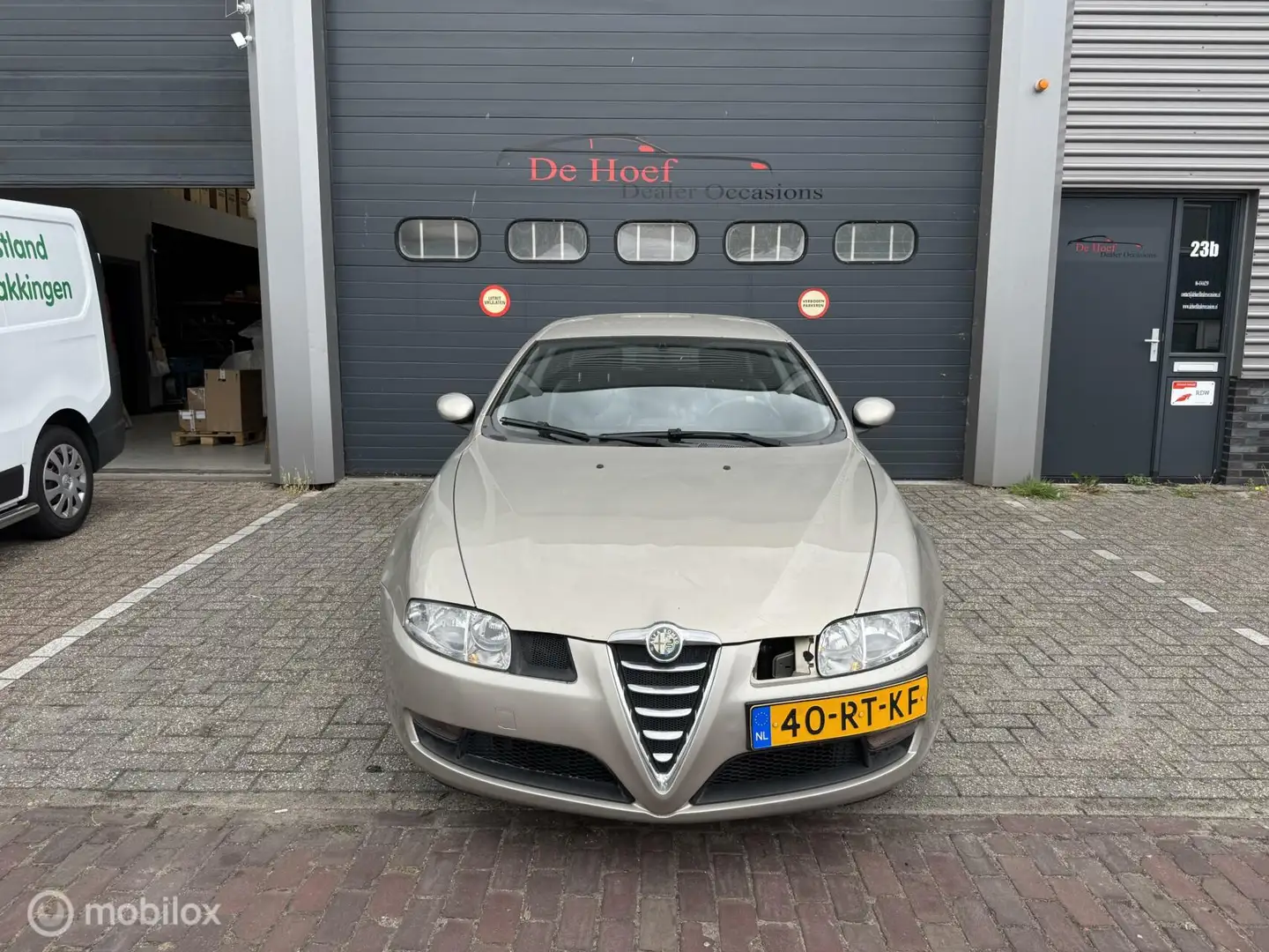 Alfa Romeo GT 1.8 T.Spark Bertone✓Bose ✓CLimate ✓Leder ✓APK Grijs - 2