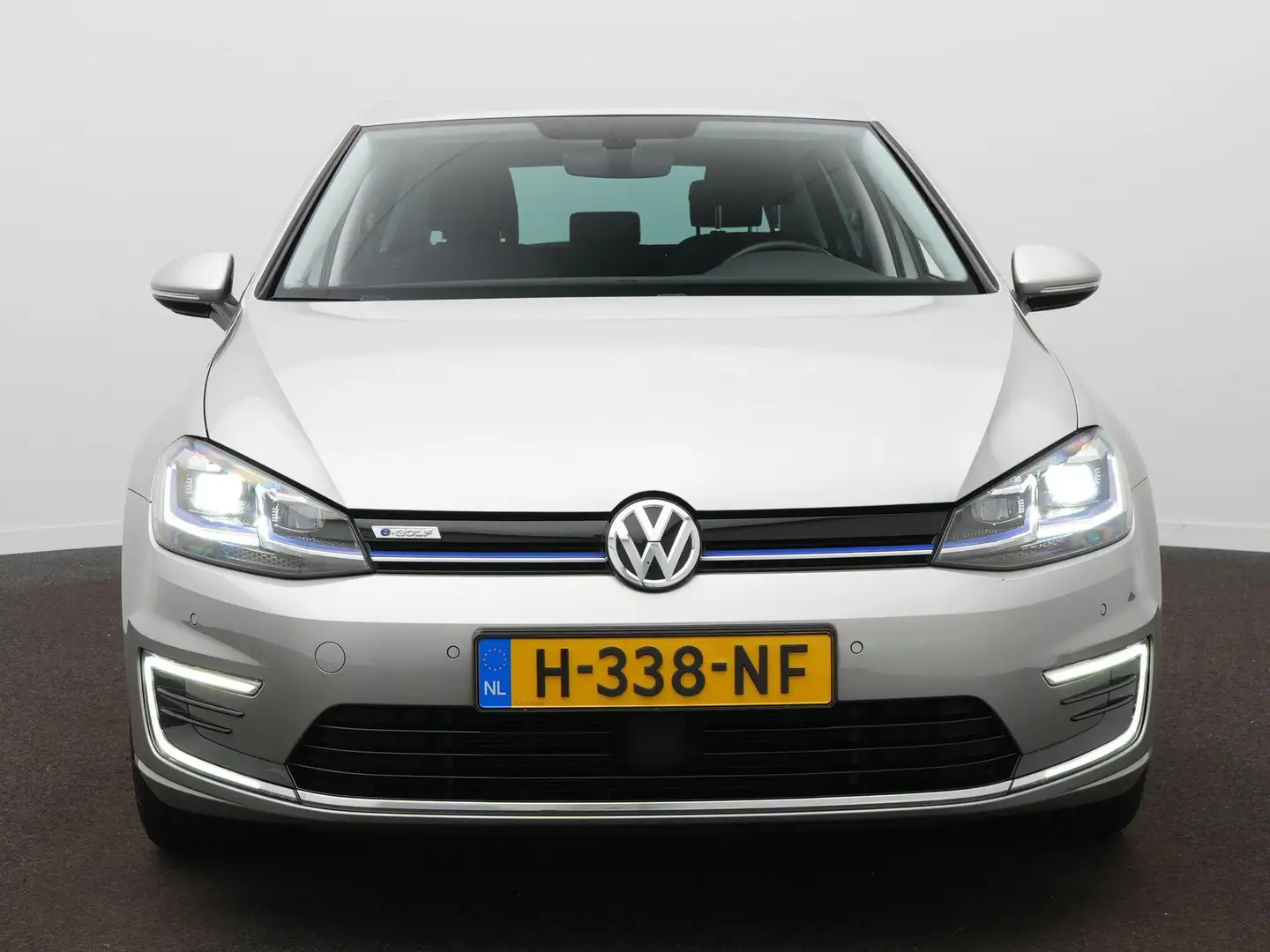 Volkswagen e-Golf E-DITION / Camera / Adap. Cruise / Sensoren Grijs - 2