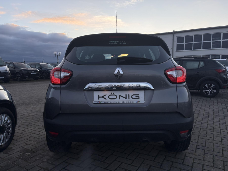 Renault Captur Luxe — photo 4