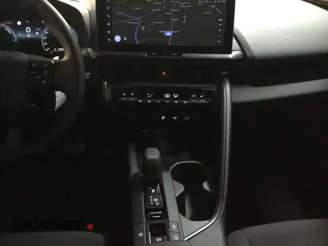 Toyota C-HR view 10