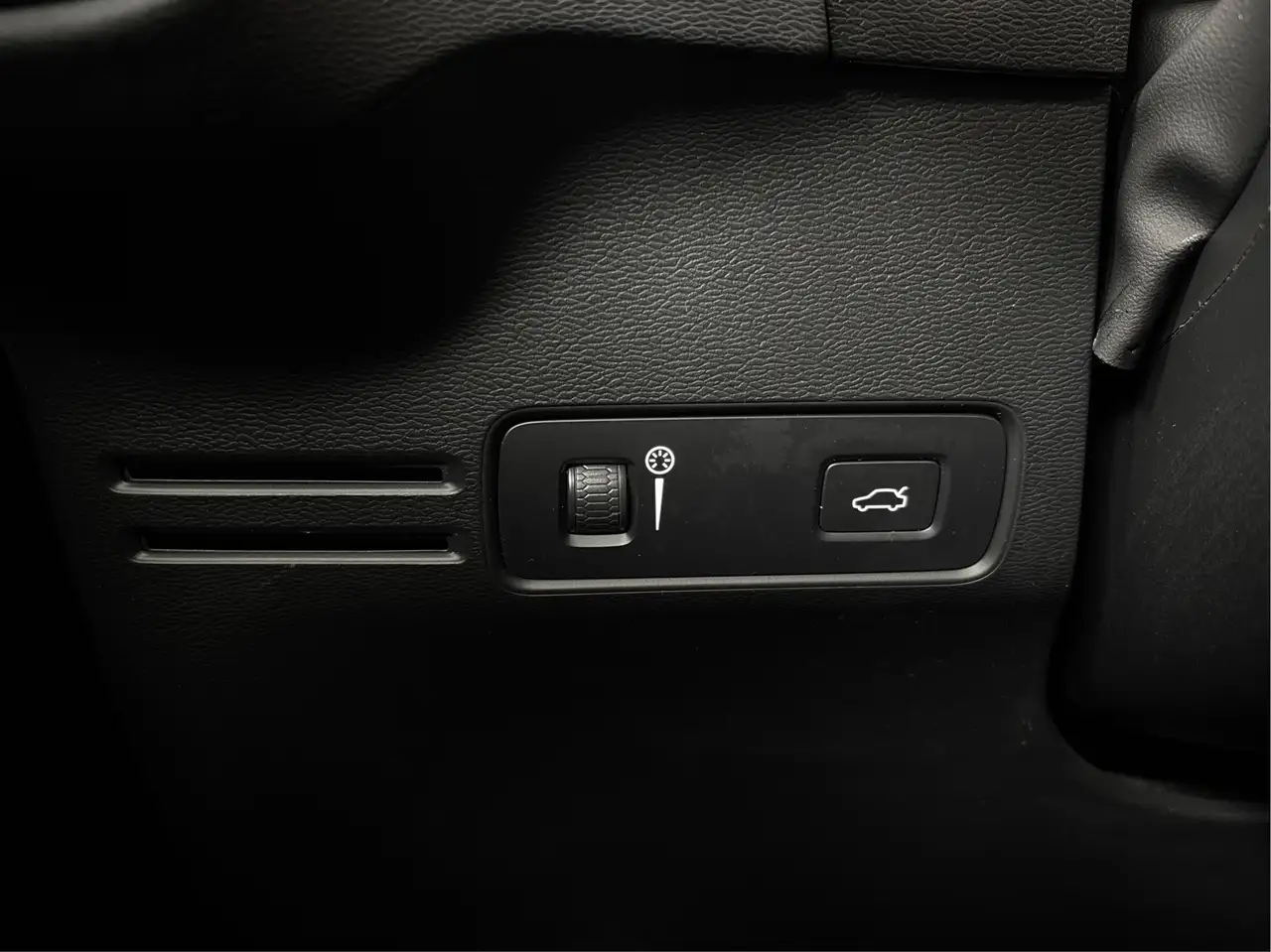 Volvo XC40 снимка Volvo XC40