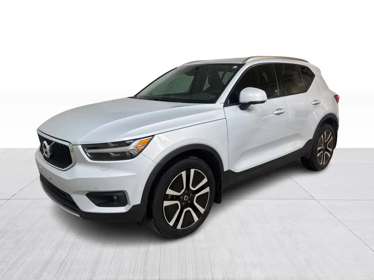 Volvo XC40 снимка Volvo XC40