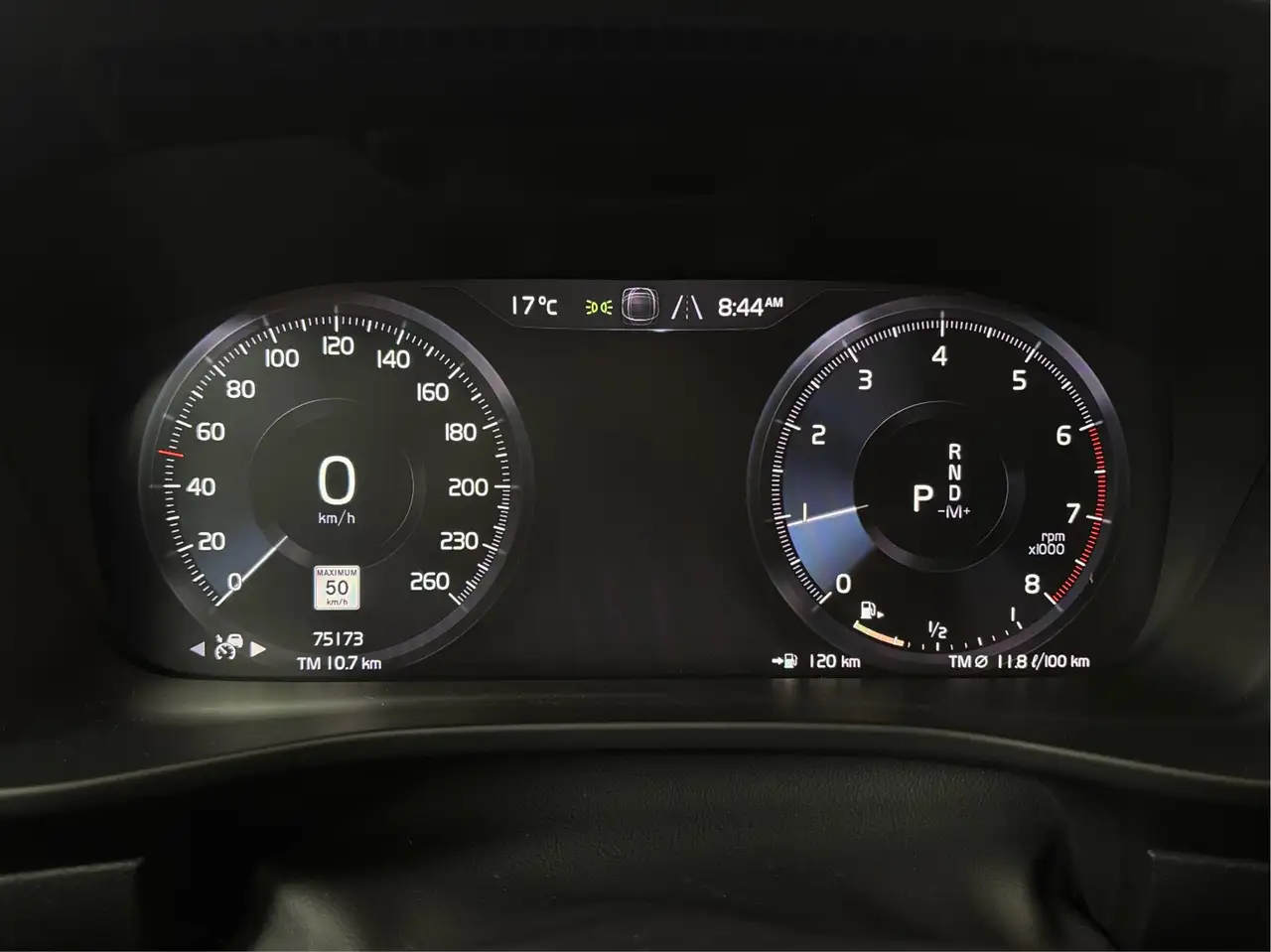 Volvo XC40 снимка Volvo XC40