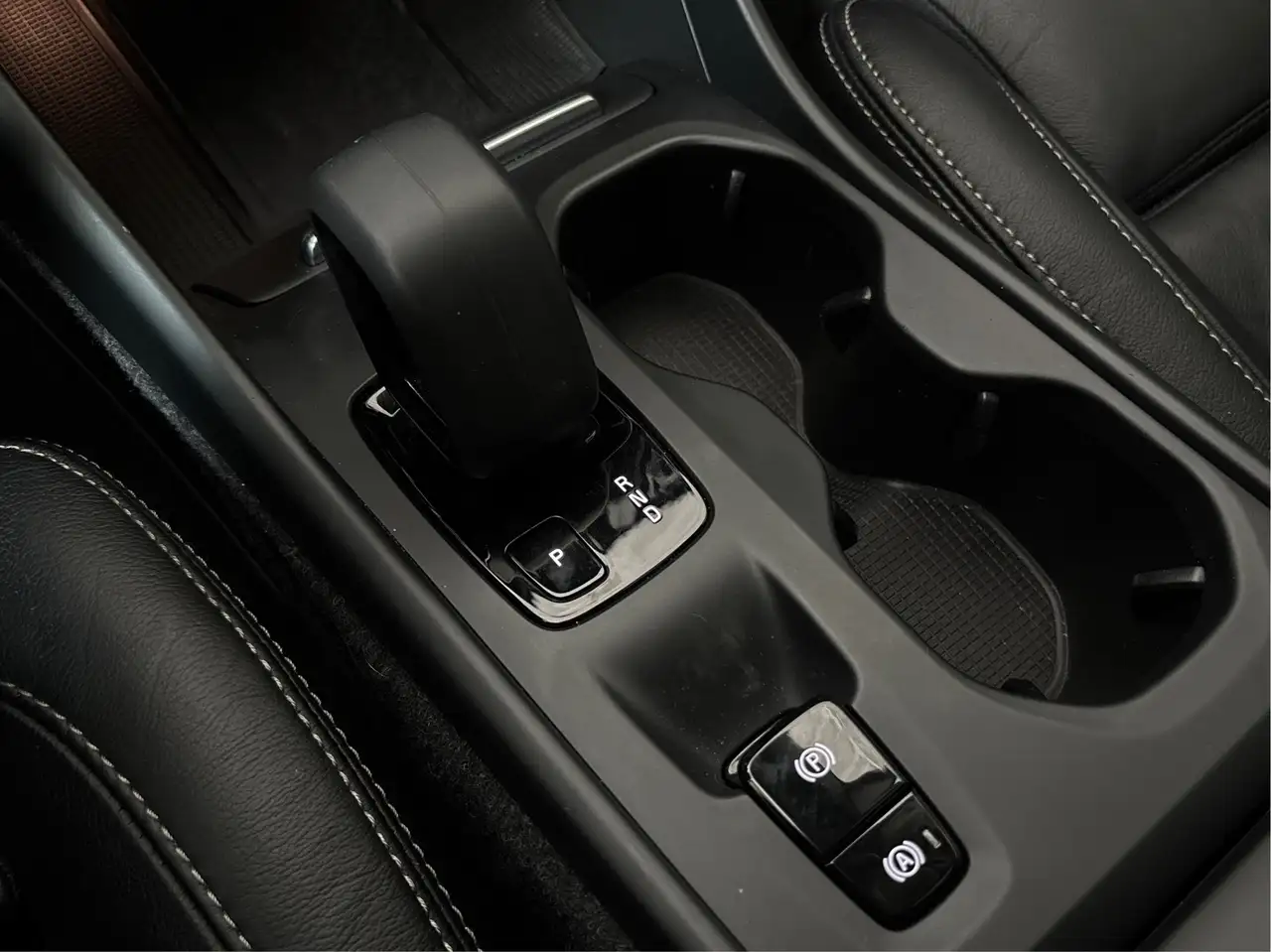 Volvo XC40 снимка Volvo XC40