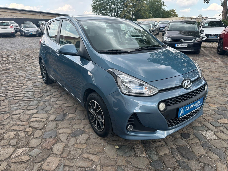 Hyundai i10 1.0 Passion Sitz & Lenkradheizung — photo 6