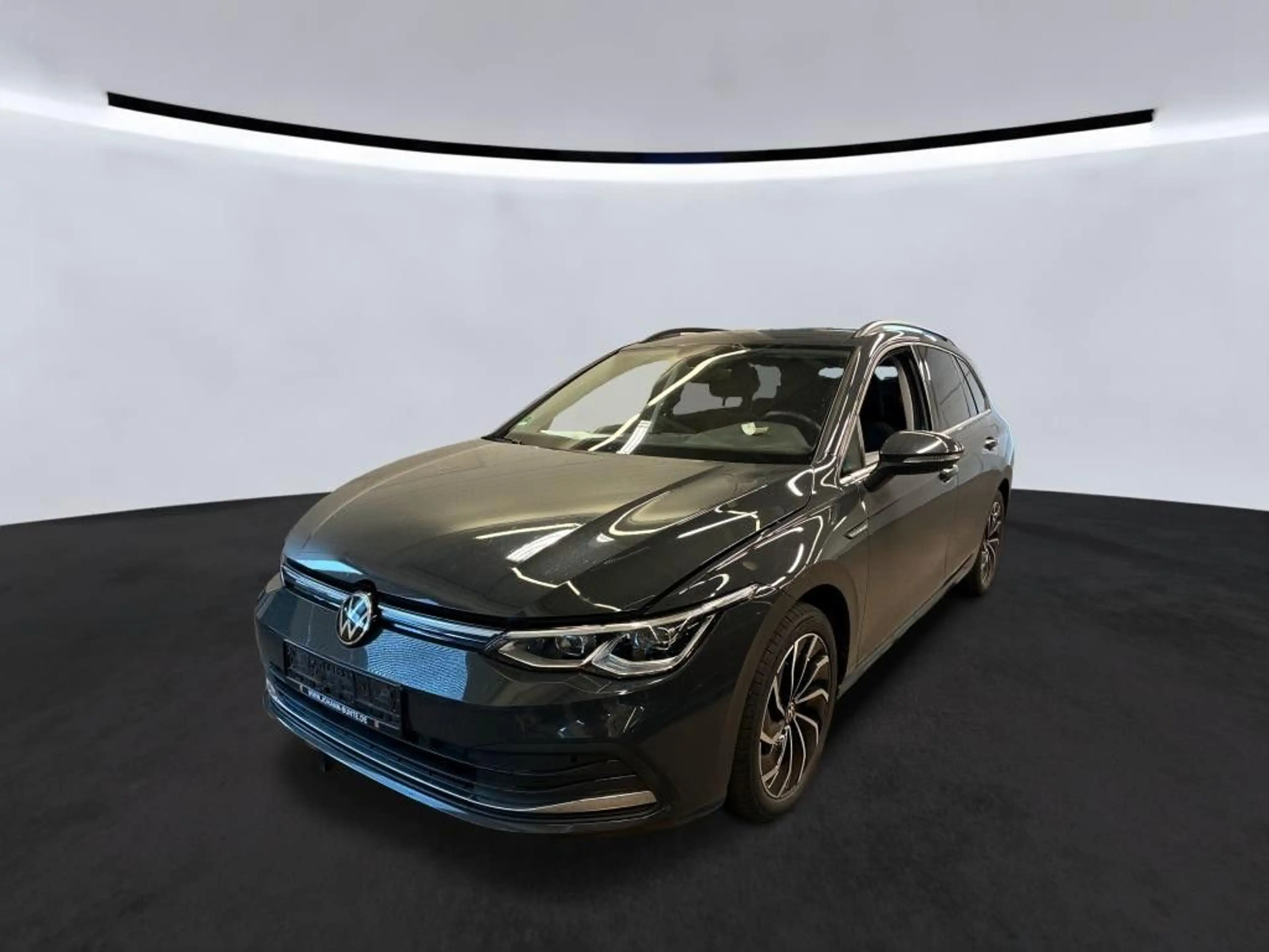 Volkswagen Golf VIII Variant Style 2.0TDI DSG Navi SHZ LED