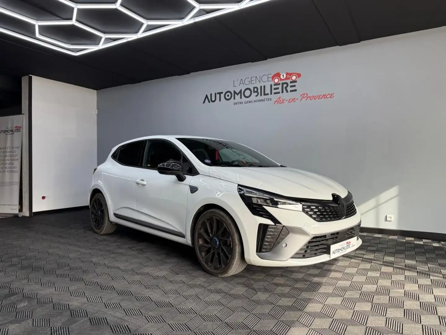 Renault Clio V 1.0 TCe 90 GSR2 Esprit Alpine – Première Main Weiß - 1