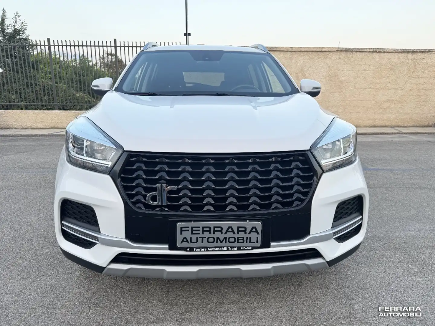 DR Automobiles DR4.0 1.5 Gpl 114cv Weiß - 2