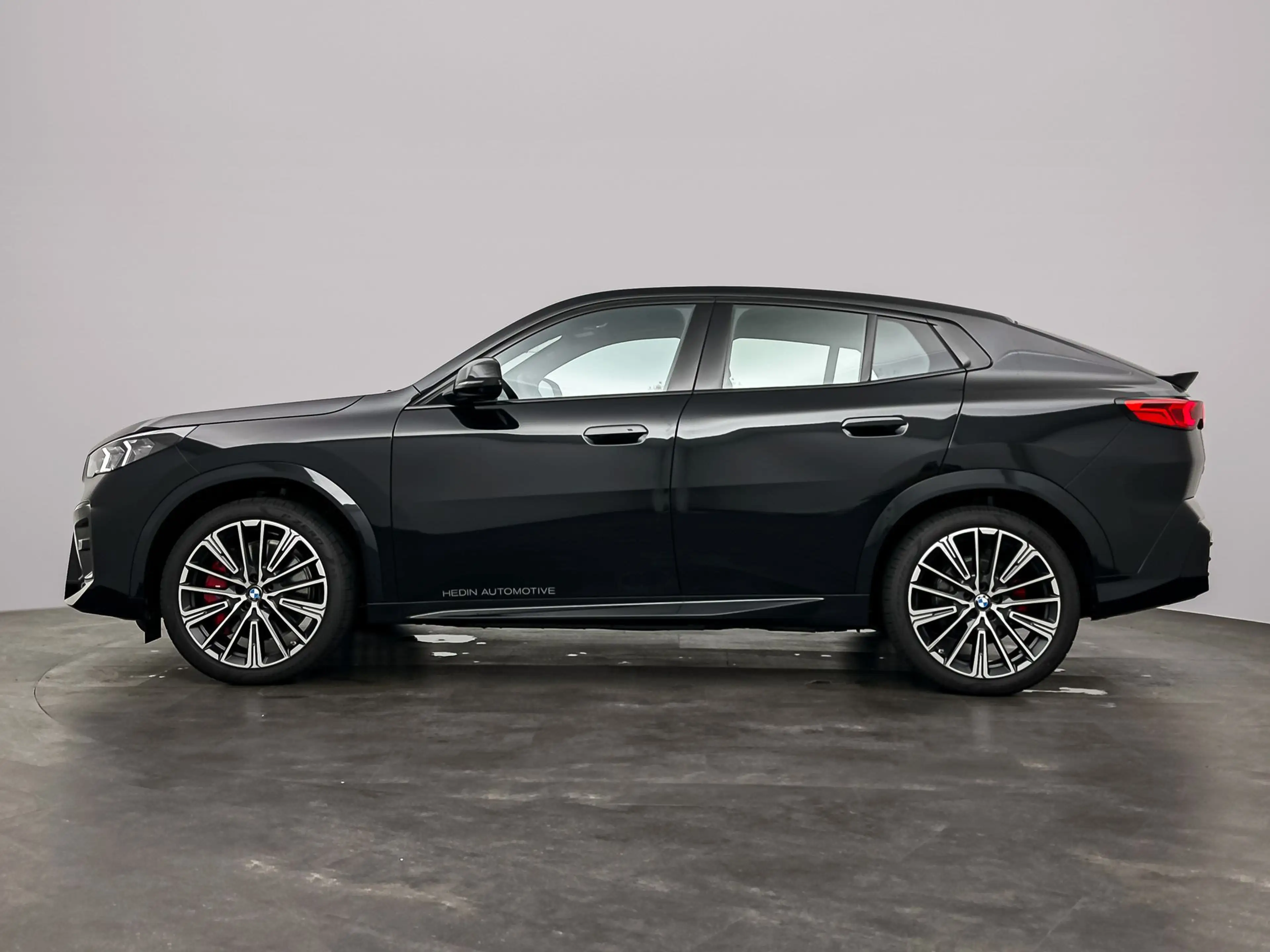 BMW iX2 xDrive30 67 kWh M Sport Edition | Drving Assistant — photo 7