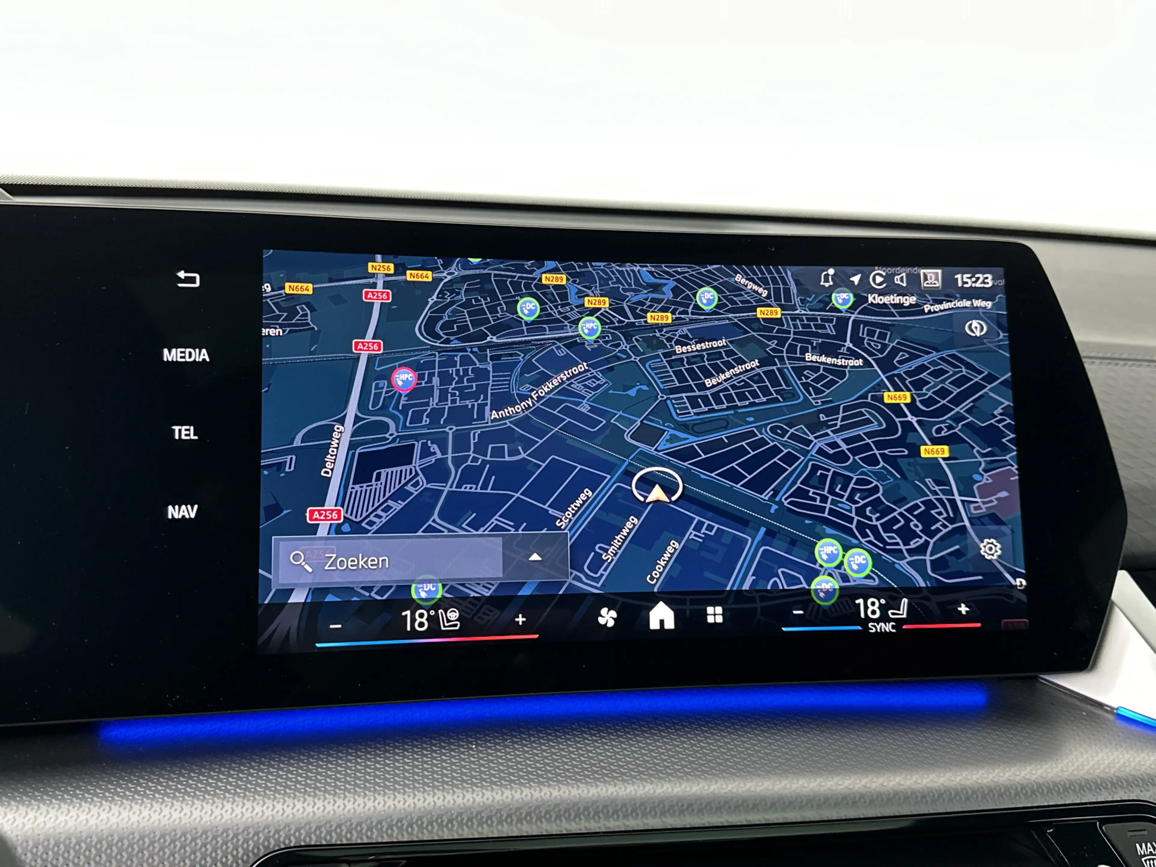 BMW iX2 xDrive30 67 kWh M Sport Edition | Drving Assistant — photo 14