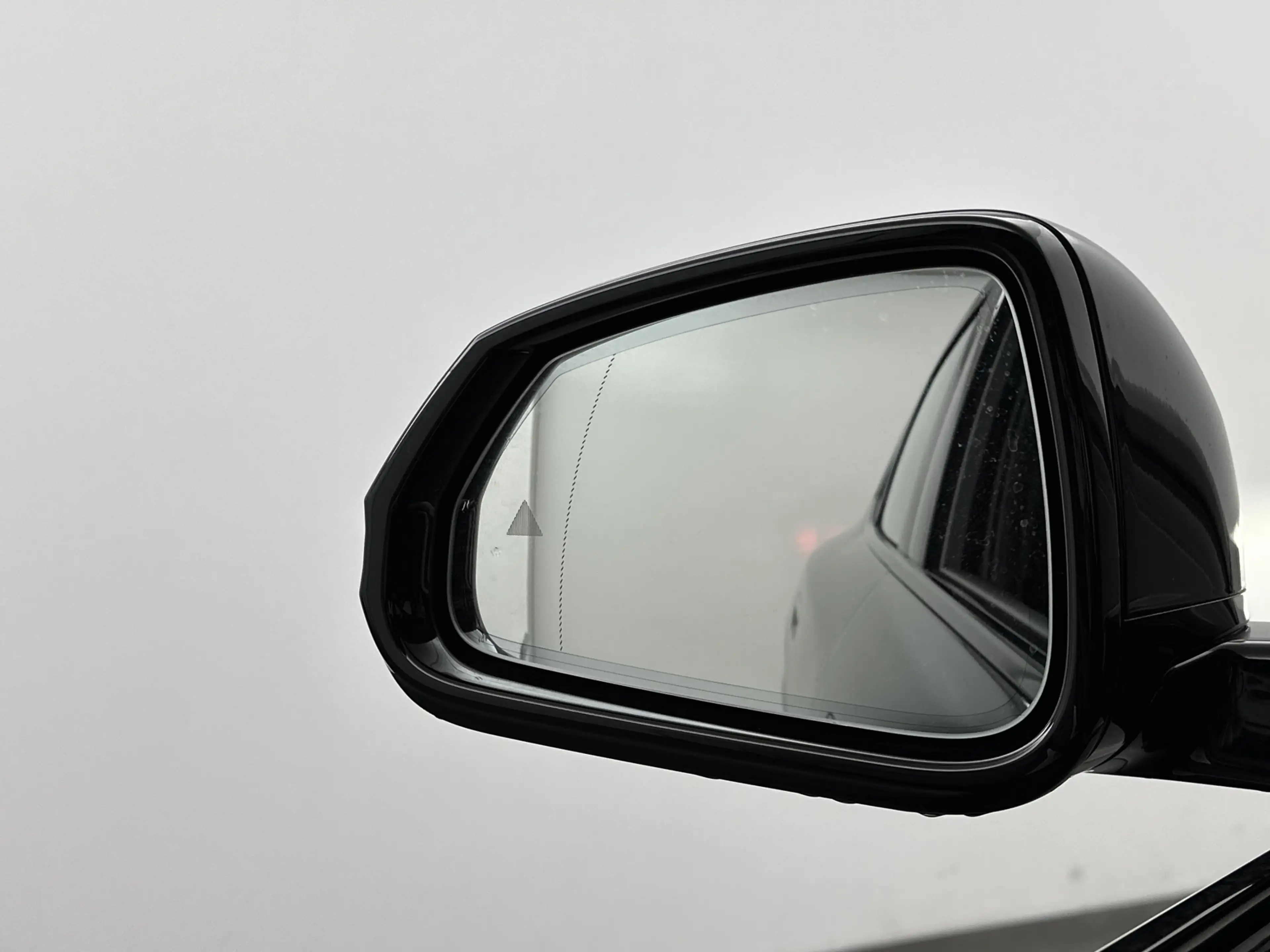 BMW iX2 xDrive30 67 kWh M Sport Edition | Drving Assistant — photo 11