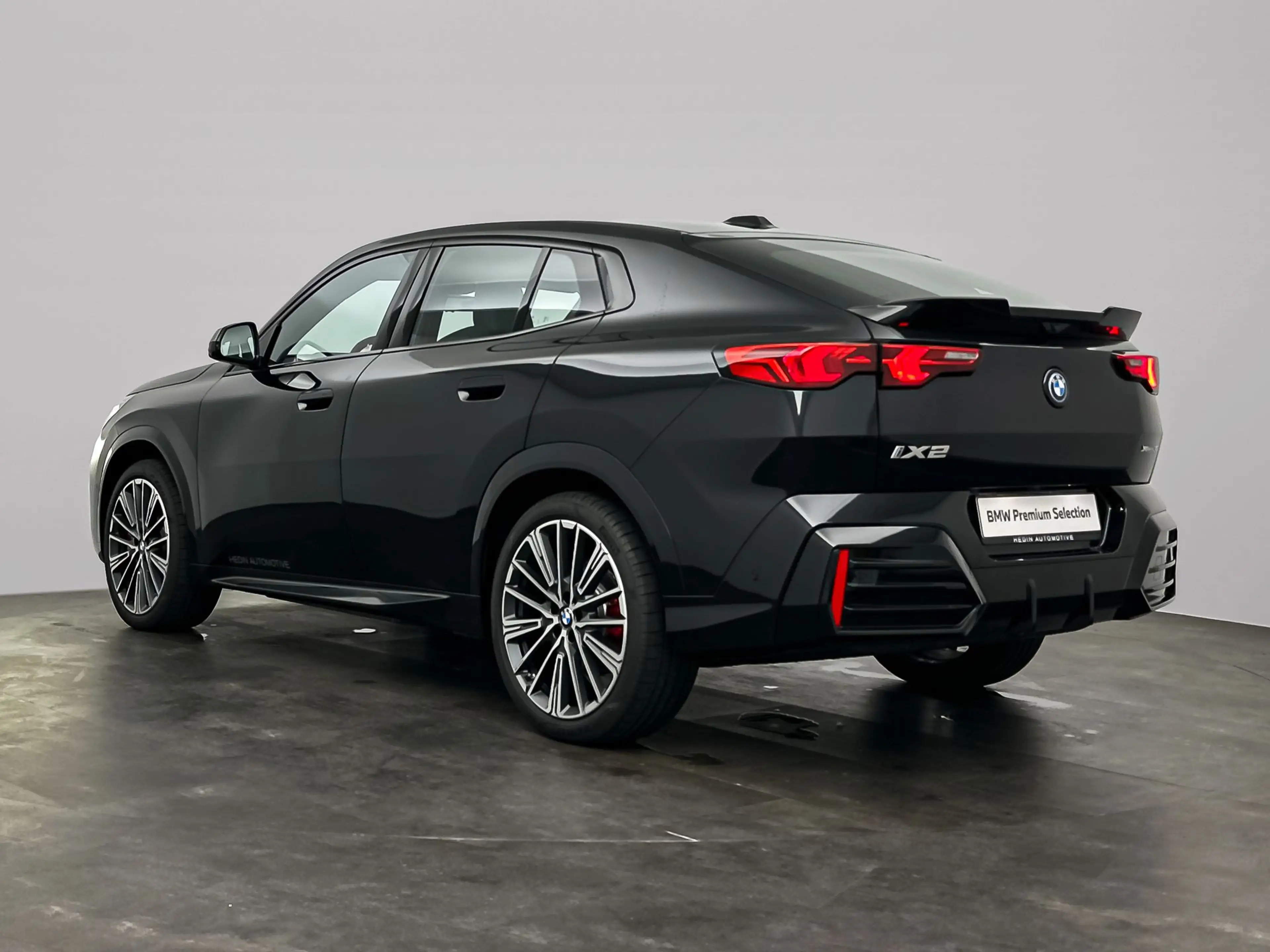 BMW iX2 xDrive30 67 kWh M Sport Edition | Drving Assistant — photo 2