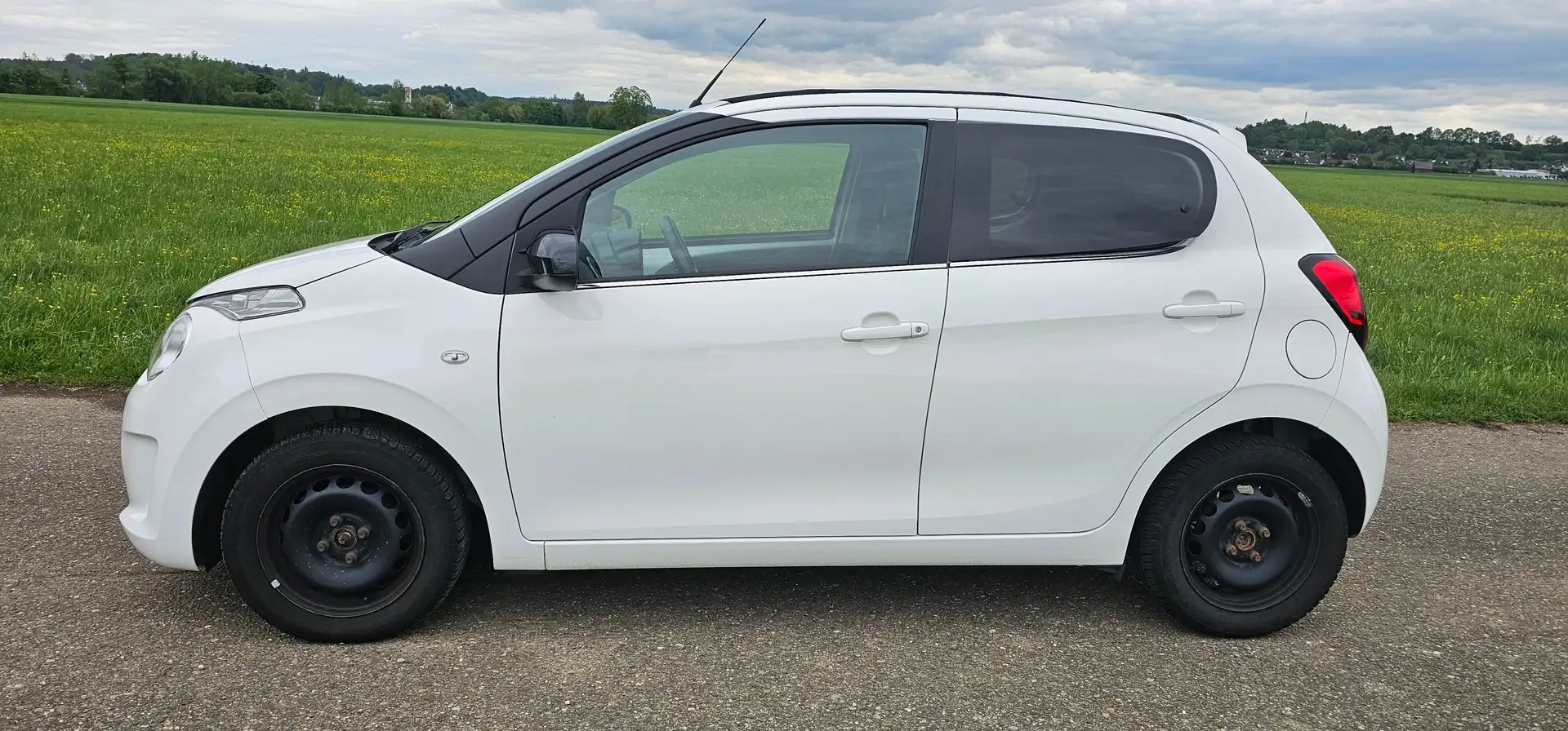 Citroen C1 Airscape PureTech 82 Shine 5 Türer Weiß - 2