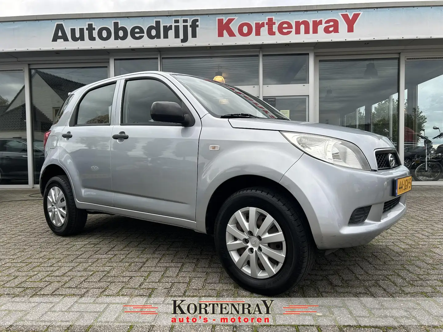 Daihatsu Terios 1.5-16v /airco/trekhaak/goed onderhouden/verkeert Gris - 1