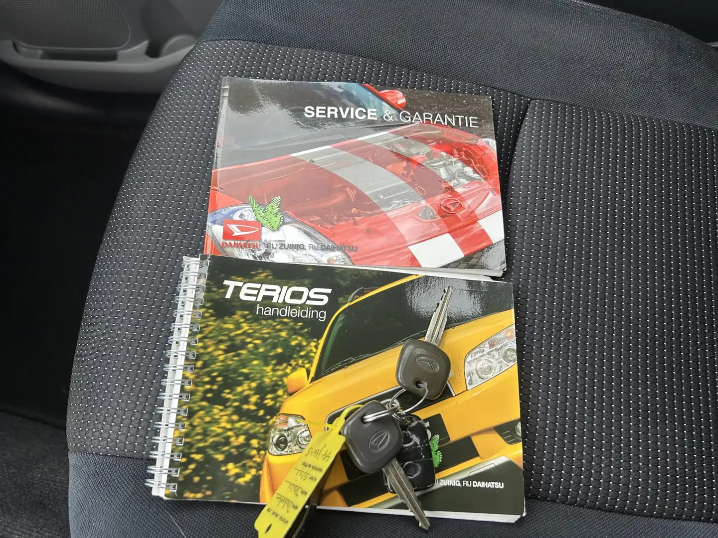 Daihatsu Terios 1.5-16v /airco/trekhaak/goed onderhouden/verkeert Gris - 2