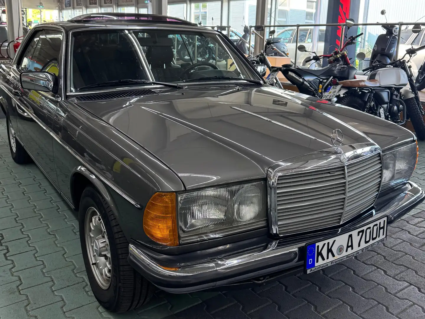 Mercedes-Benz CE 230 Grau - 2