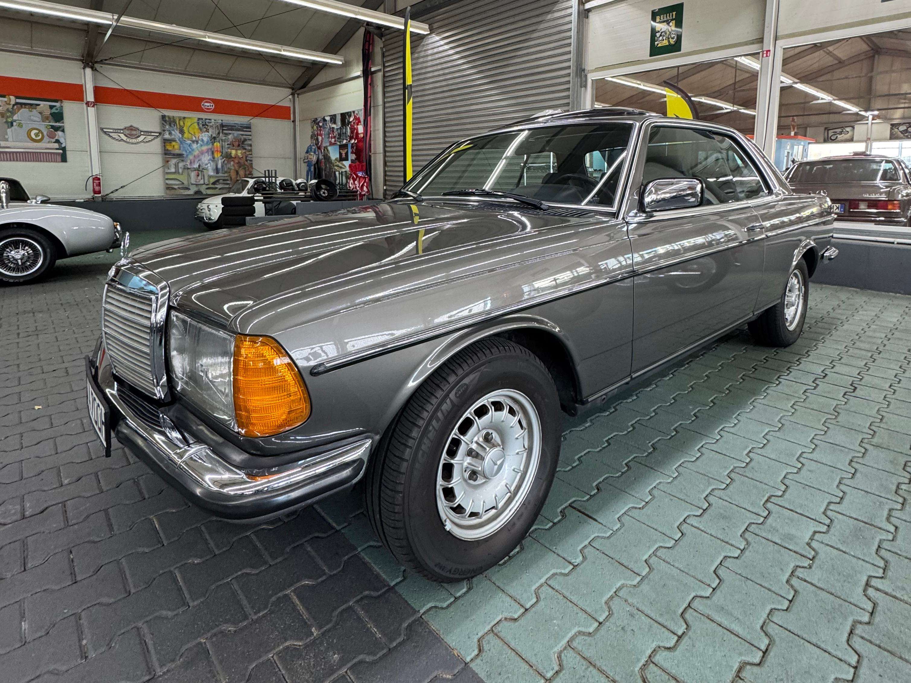 Second hand Mercedes Benz 230 