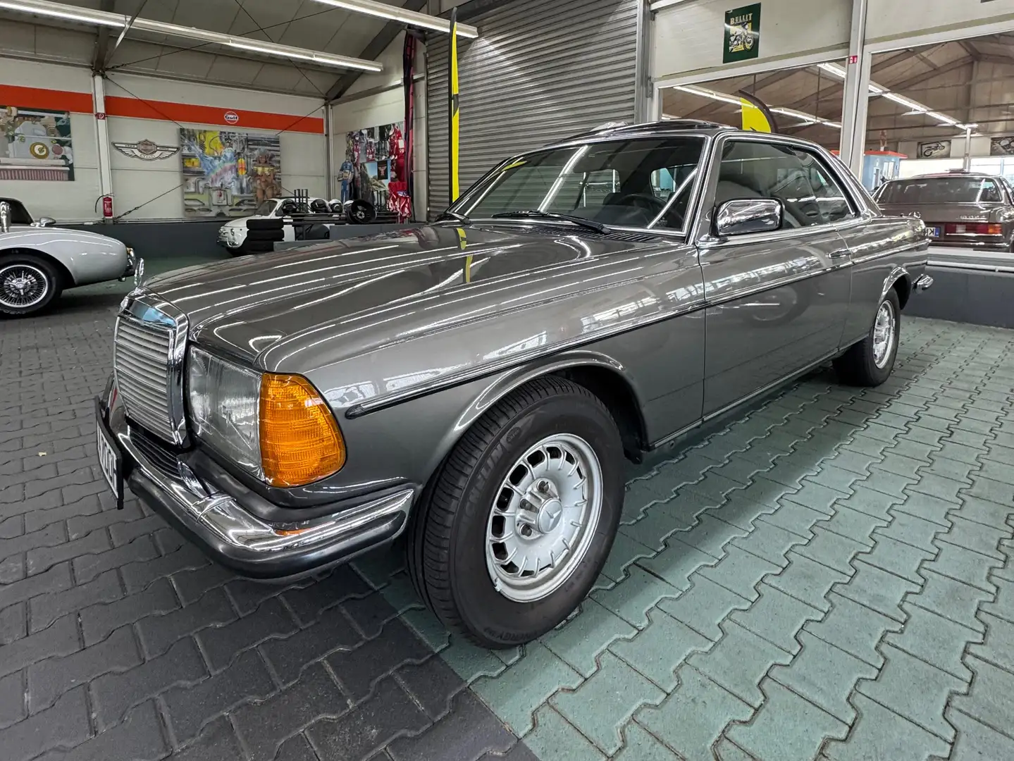 Mercedes-Benz CE 230 Grau - 1
